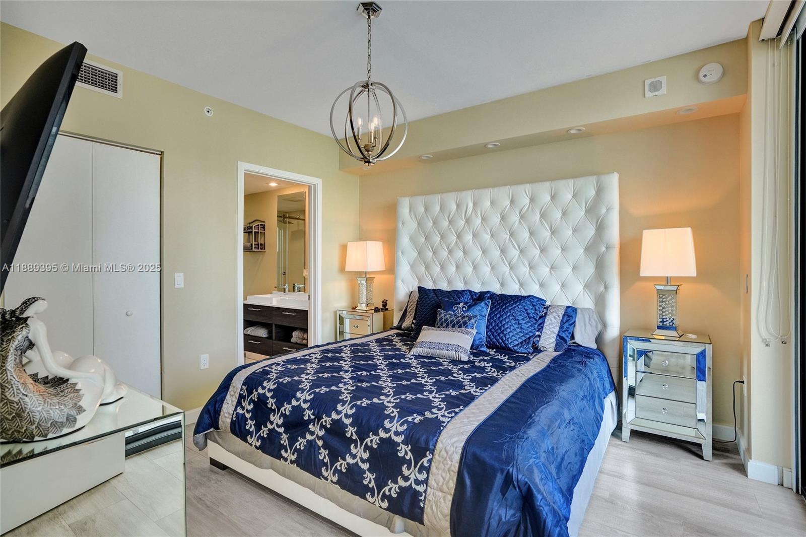 image Brickell Heights West11