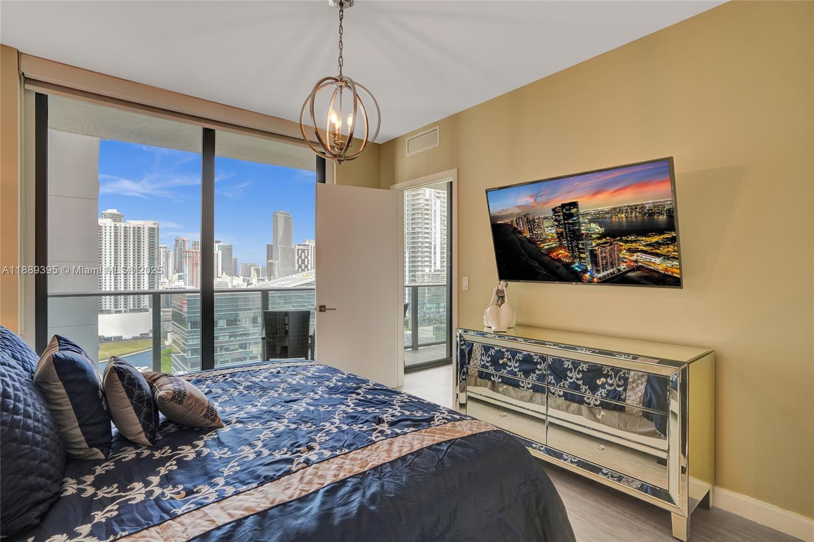 image Brickell Heights West14