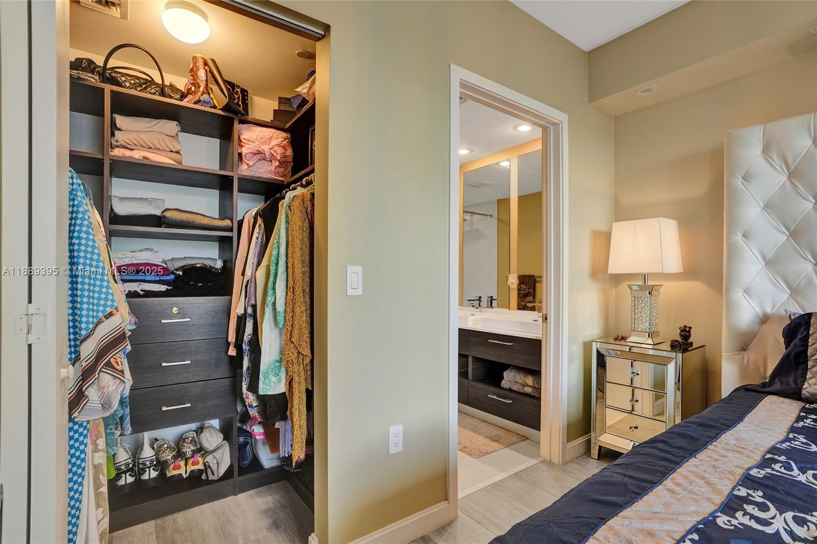 image Brickell Heights West16