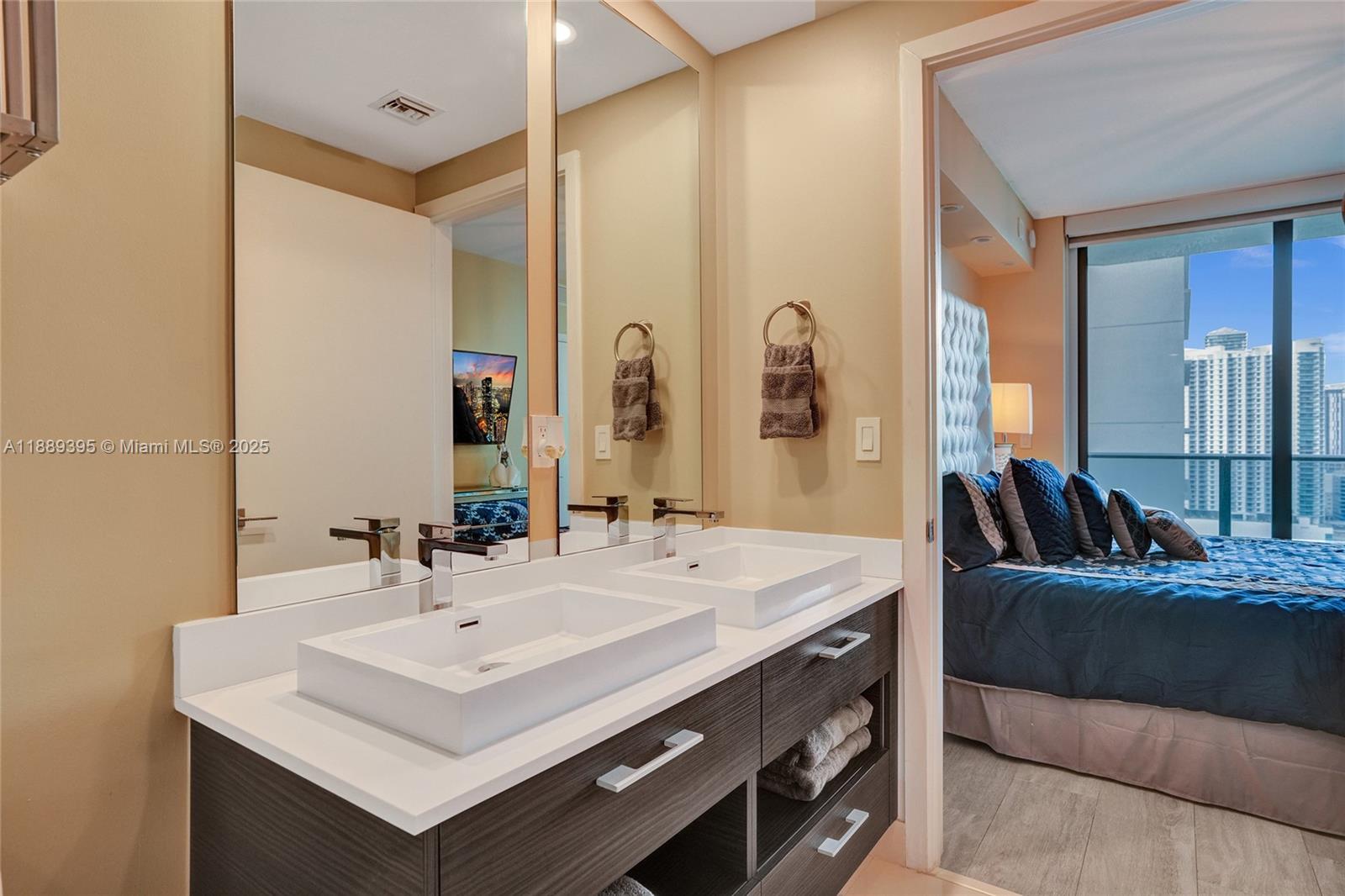 image Brickell Heights West18