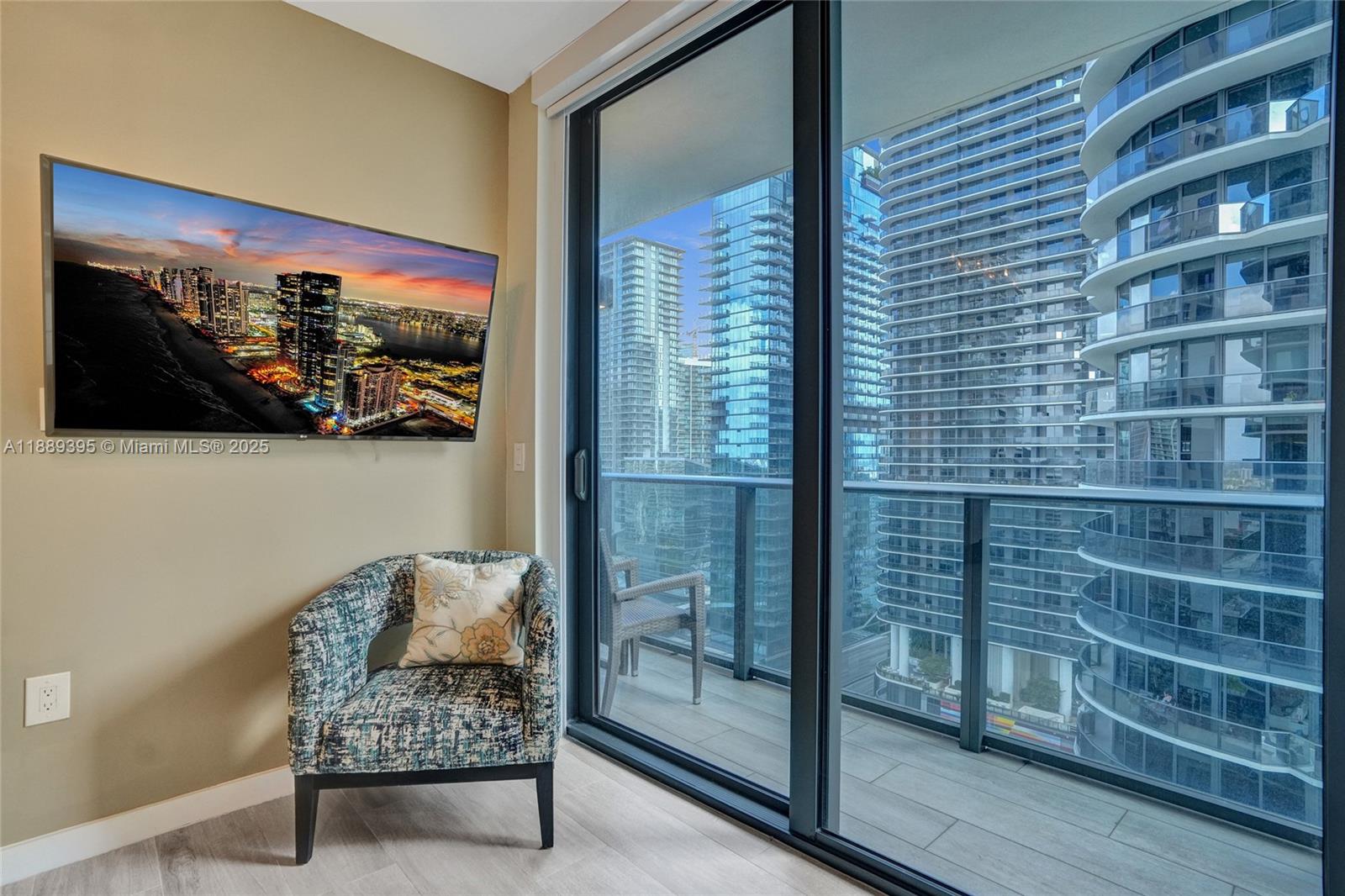 image Brickell Heights West23