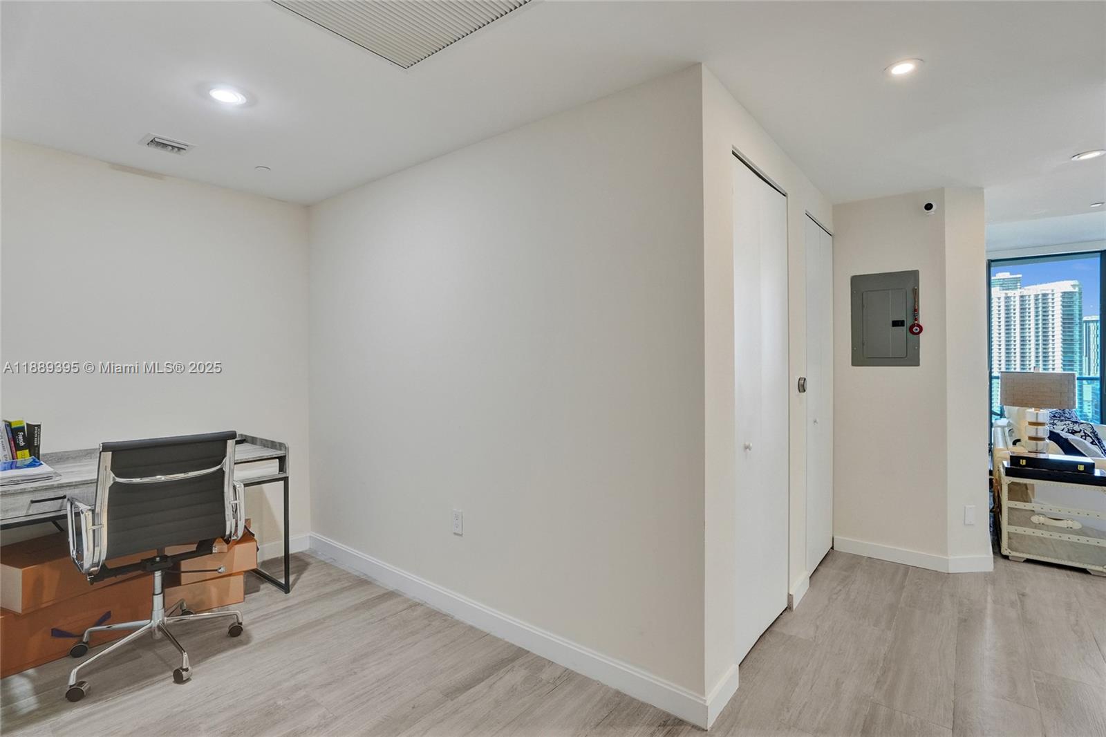 image Brickell Heights West28