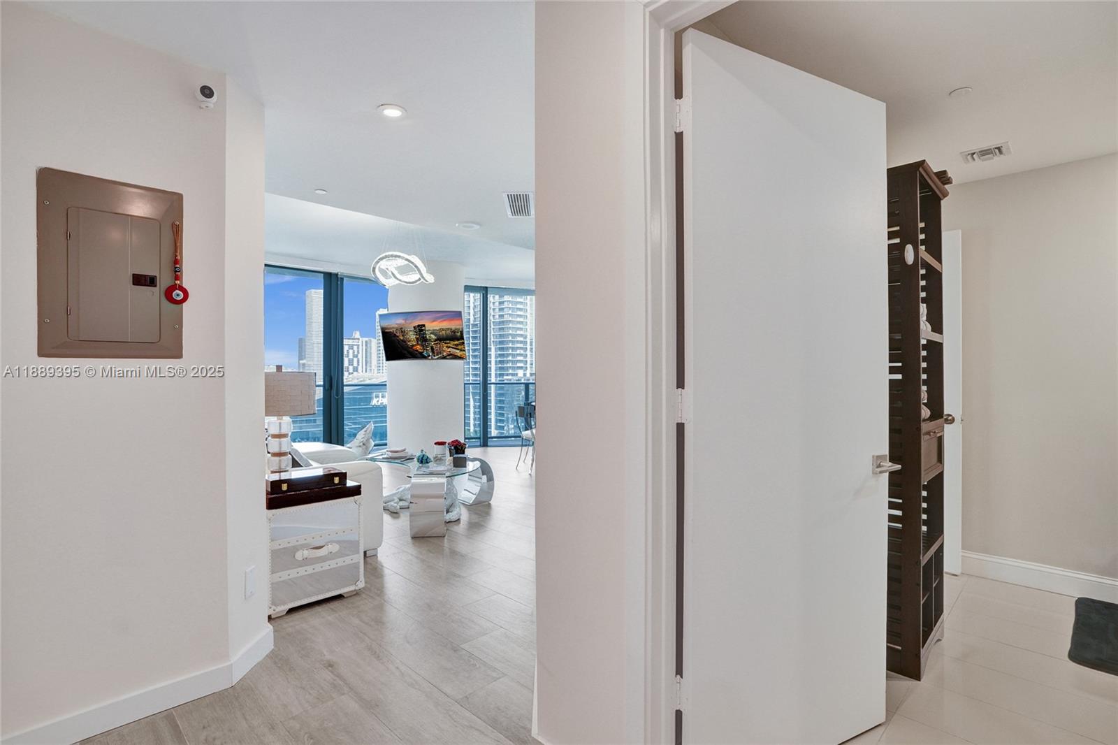 image Brickell Heights West36