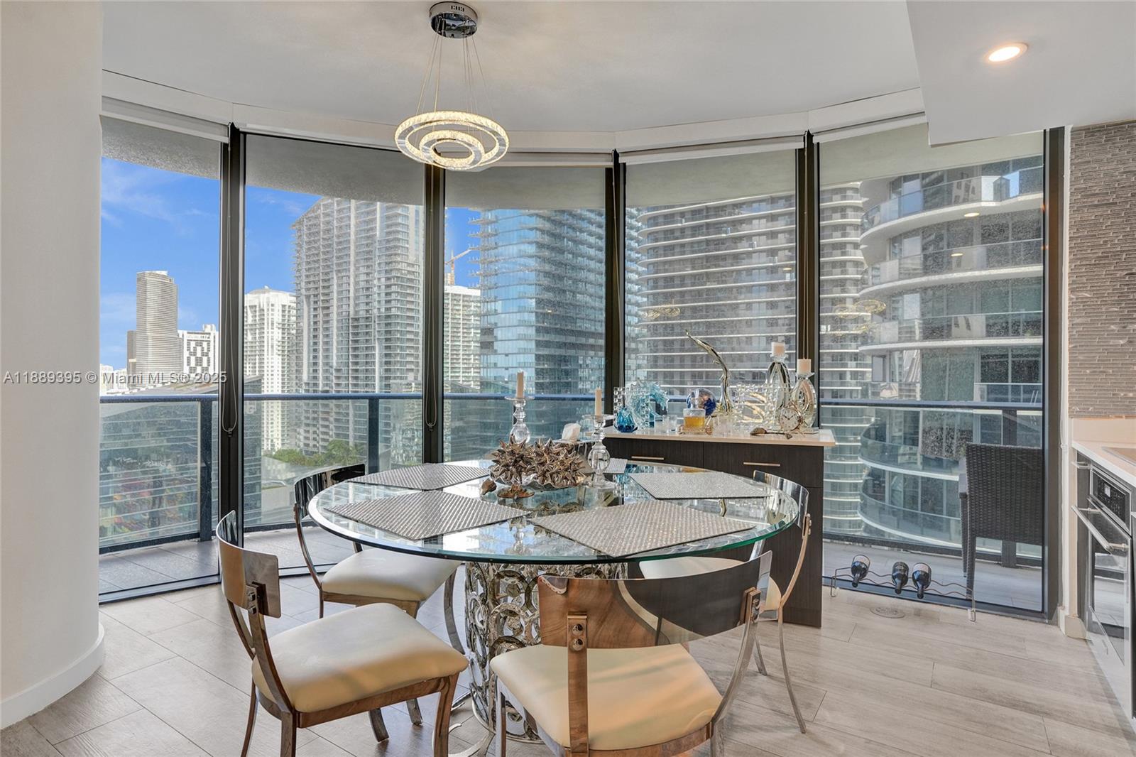 image Brickell Heights West4