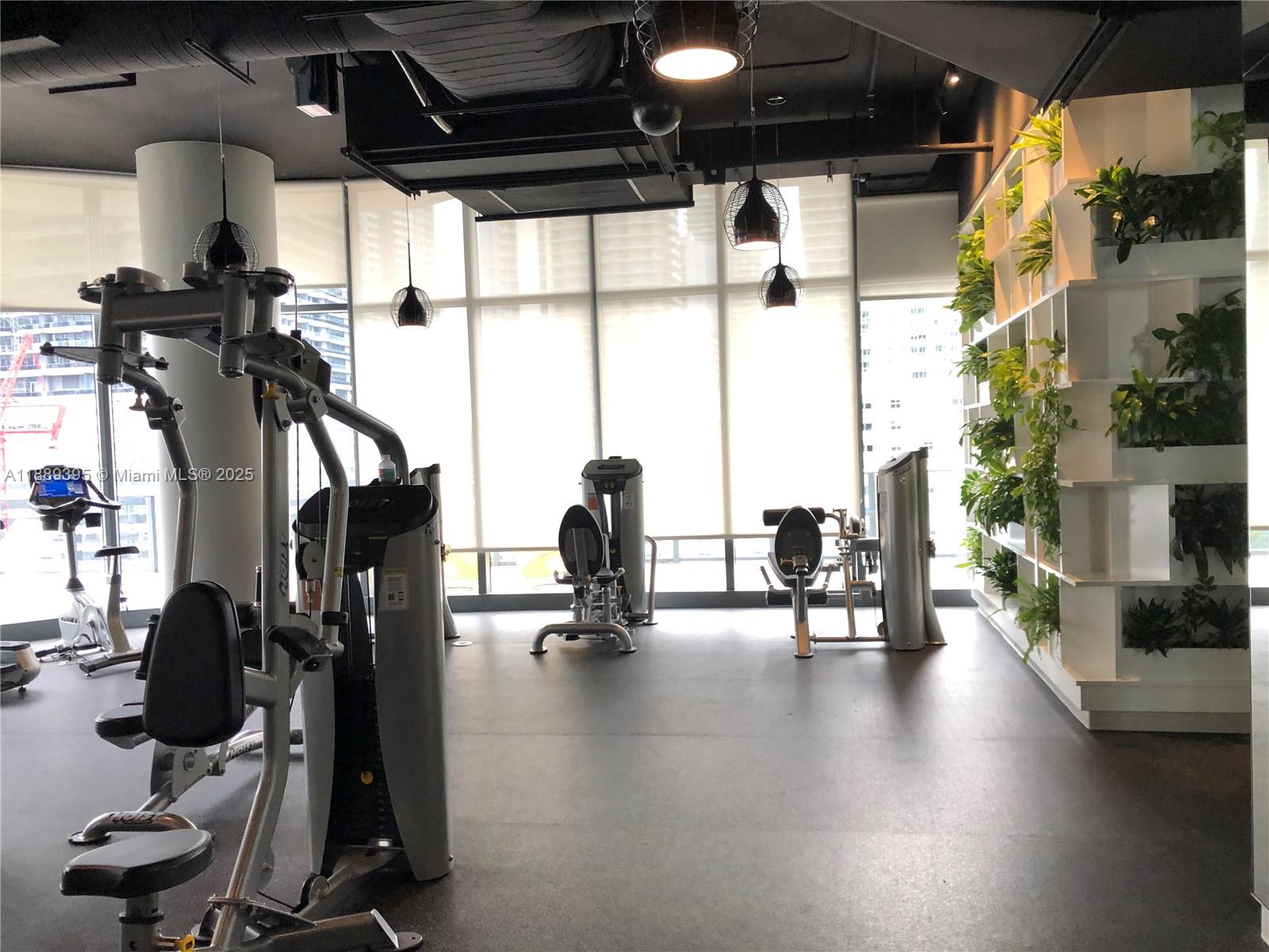 image Brickell Heights West53