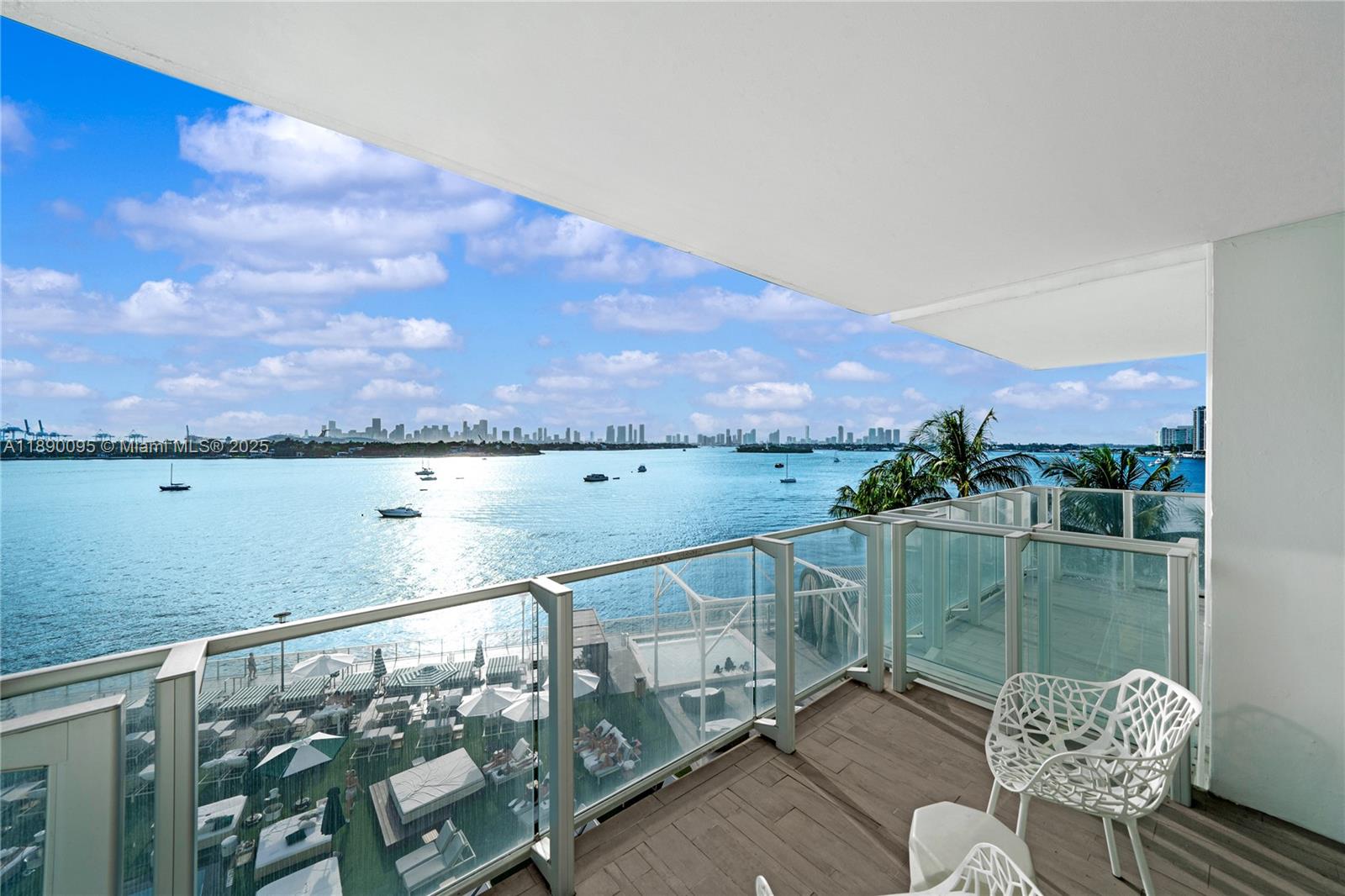 1100 West Ave #514