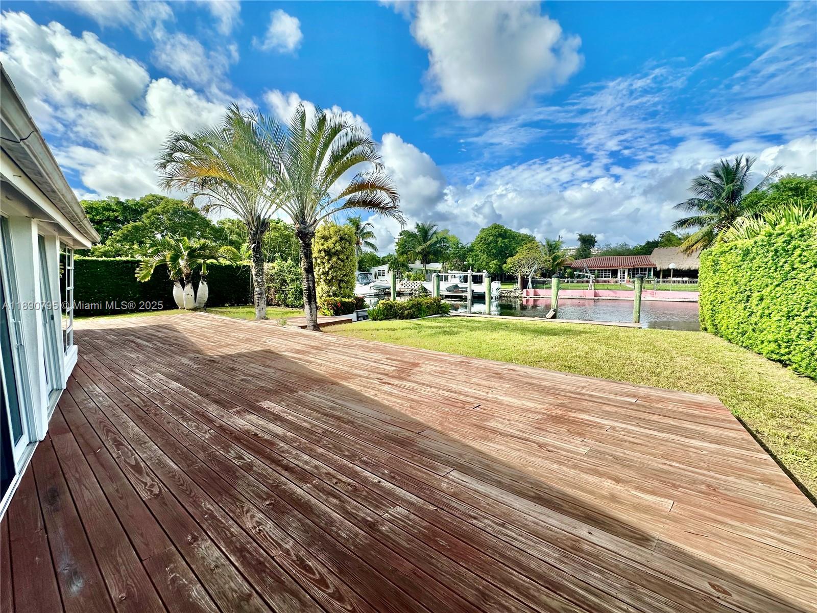 1825 Keystone Blvd North Miami, FL 33181