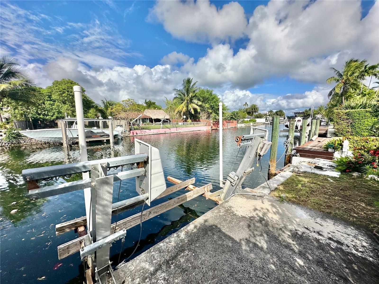 1825 Keystone Blvd North Miami, FL 33181