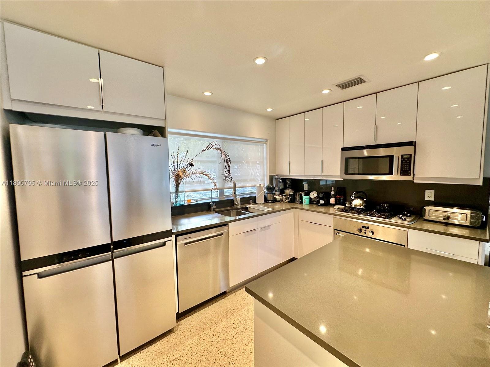 1825 Keystone Blvd North Miami, FL 33181