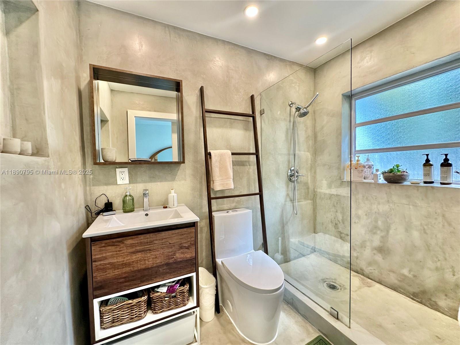 1825 Keystone Blvd North Miami, FL 33181