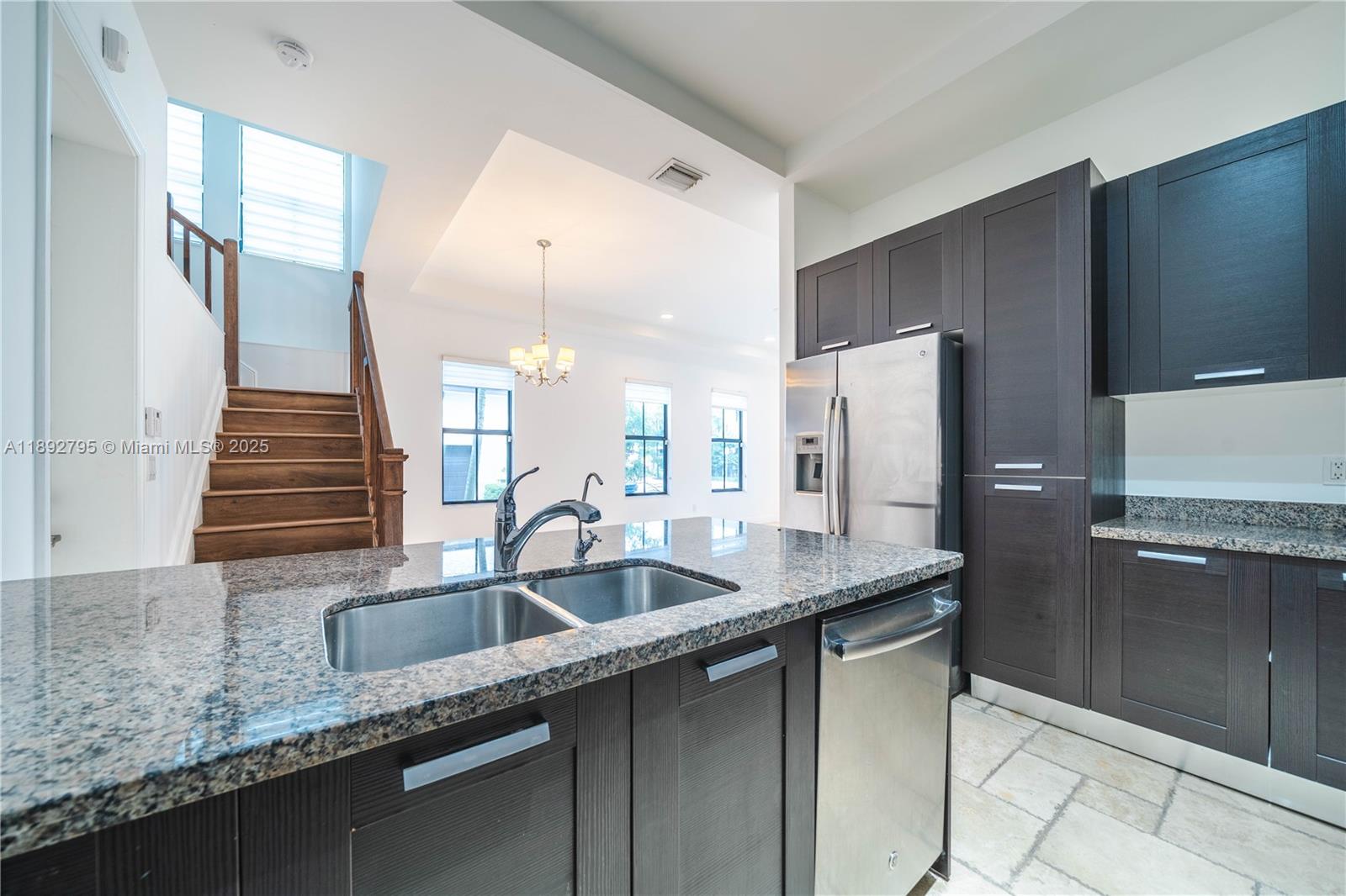 8478 NW 52nd St #8478 Doral, FL 33166