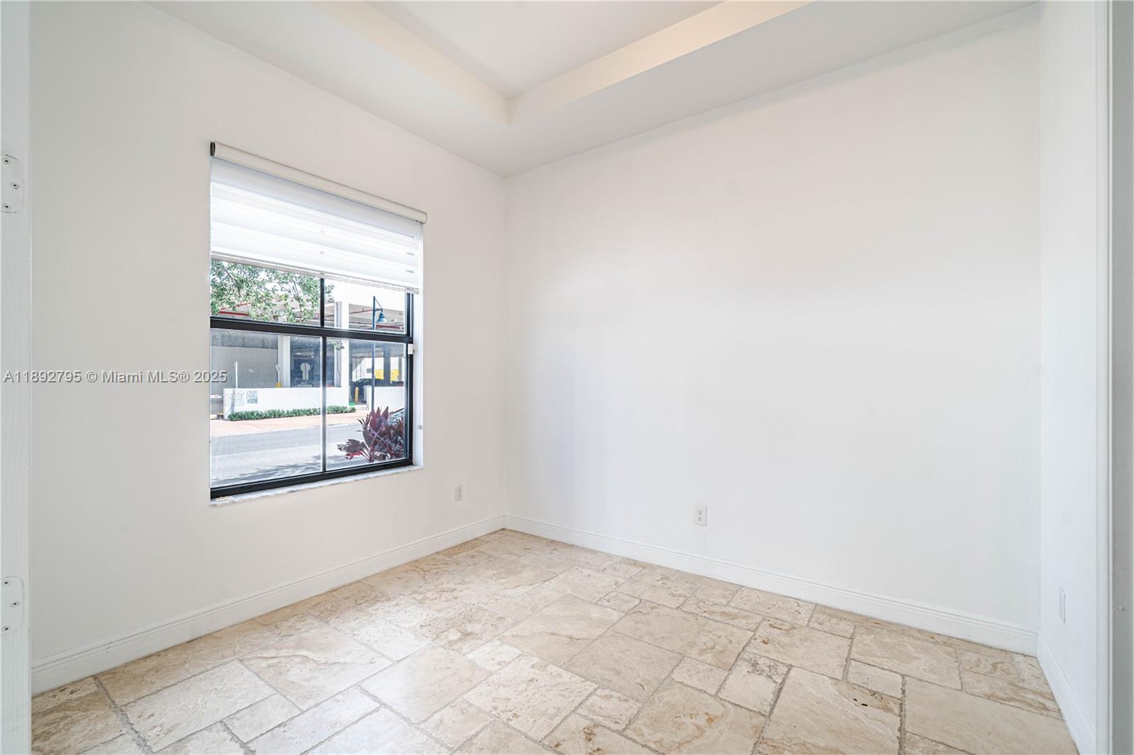 8478 NW 52nd St #8478 Doral, FL 33166