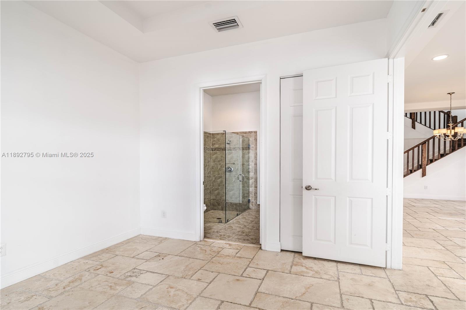 8478 NW 52nd St #8478 Doral, FL 33166