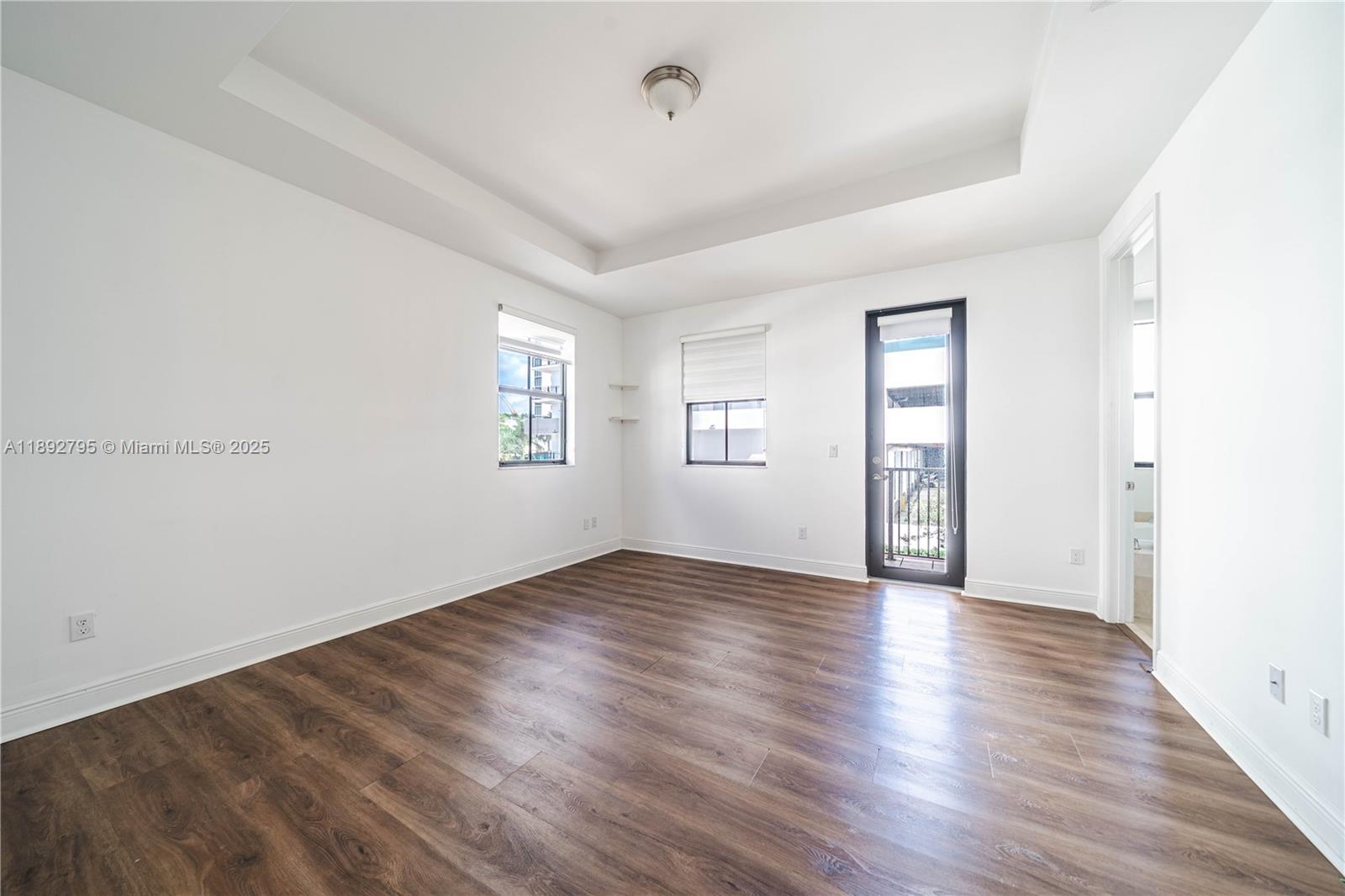 8478 NW 52nd St #8478 Doral, FL 33166