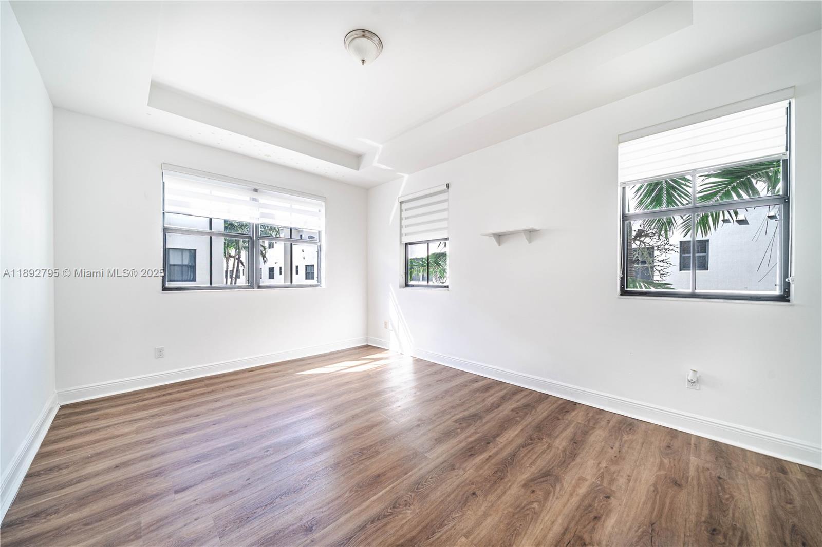 8478 NW 52nd St #8478 Doral, FL 33166