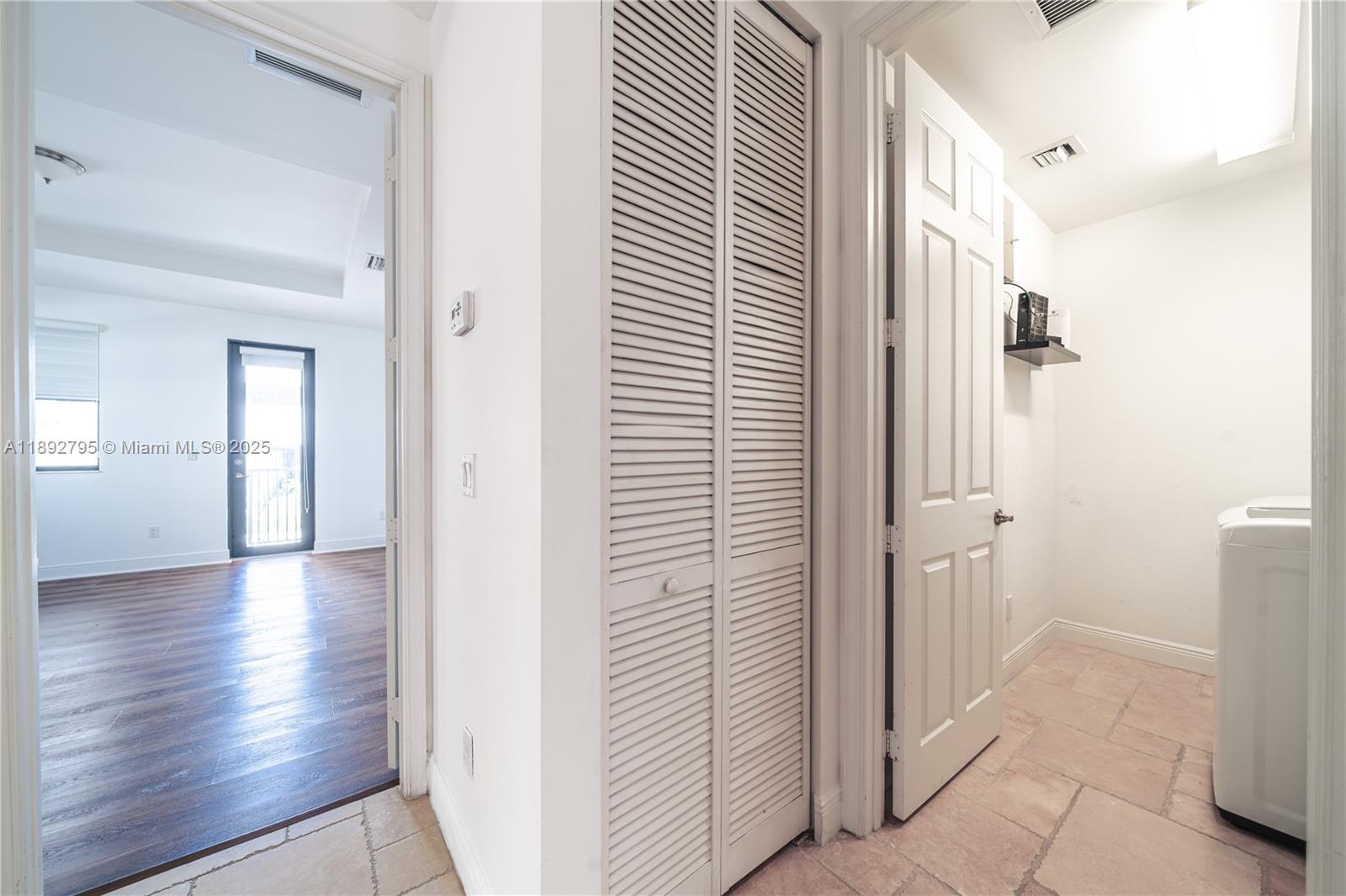 8478 NW 52nd St #8478 Doral, FL 33166