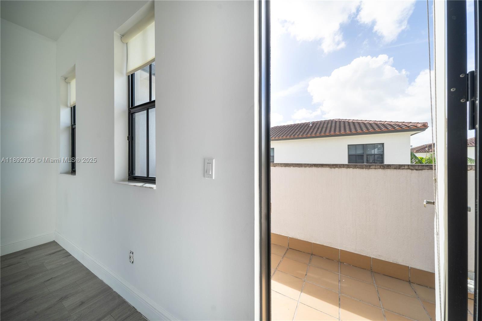 8478 NW 52nd St #8478 Doral, FL 33166