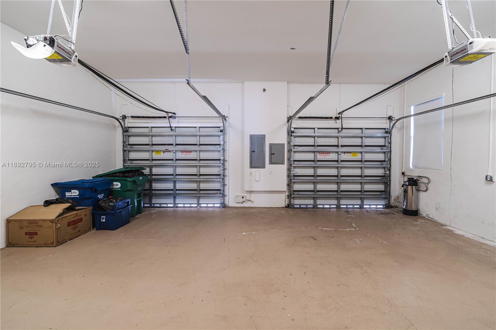 8478 NW 52nd St #8478 Doral, FL 33166