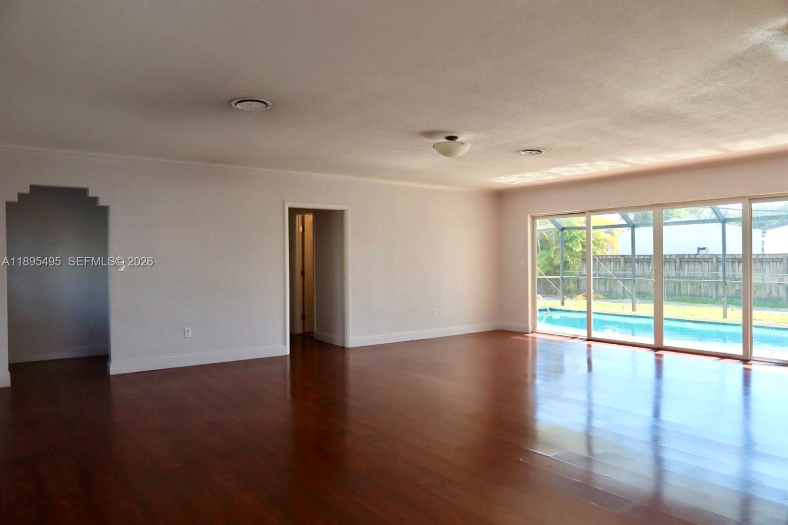 6420 Miller Dr South Miami, FL 33155