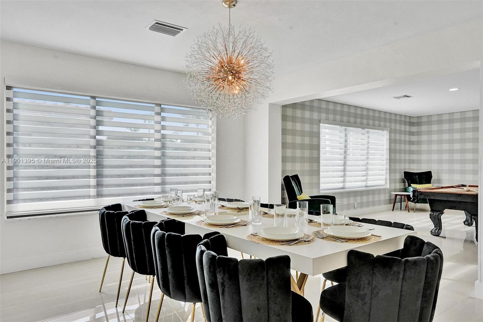 1141 N Northlake Dr Hollywood, FL 33019