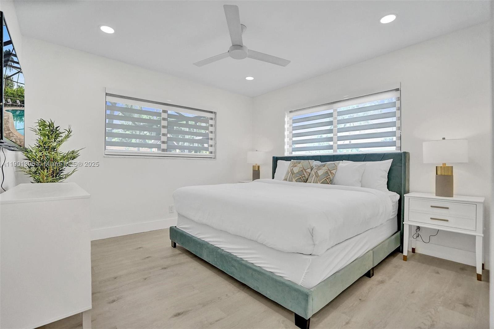 1141 N Northlake Dr Hollywood, FL 33019