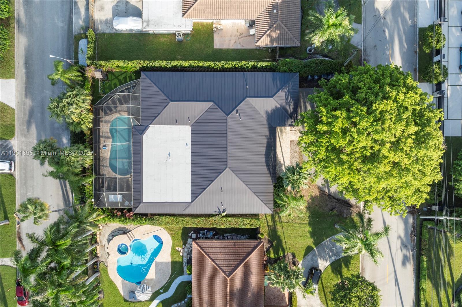 1141 N Northlake Dr Hollywood, FL 33019