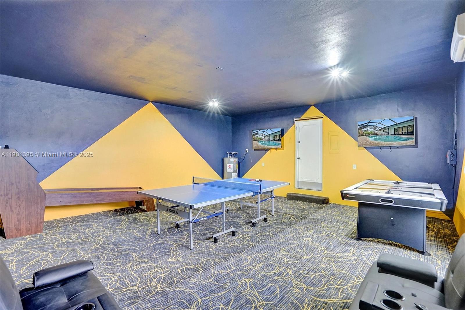 1141 N Northlake Dr Hollywood, FL 33019