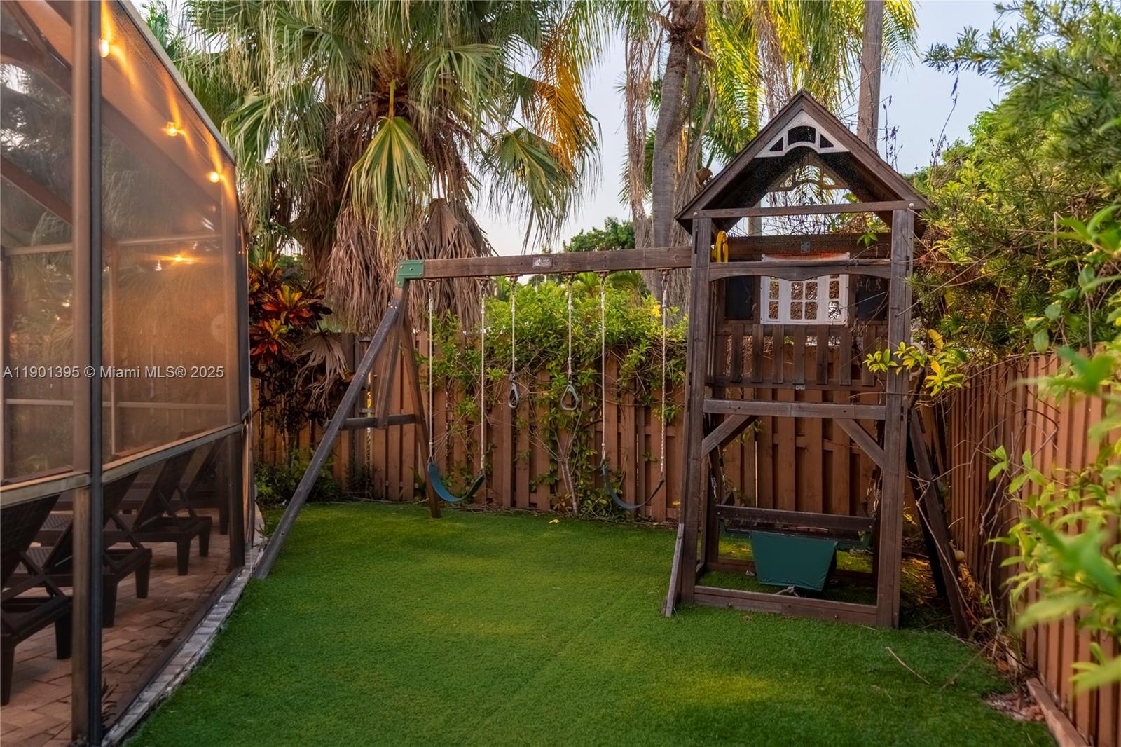 1141 N Northlake Dr Hollywood, FL 33019