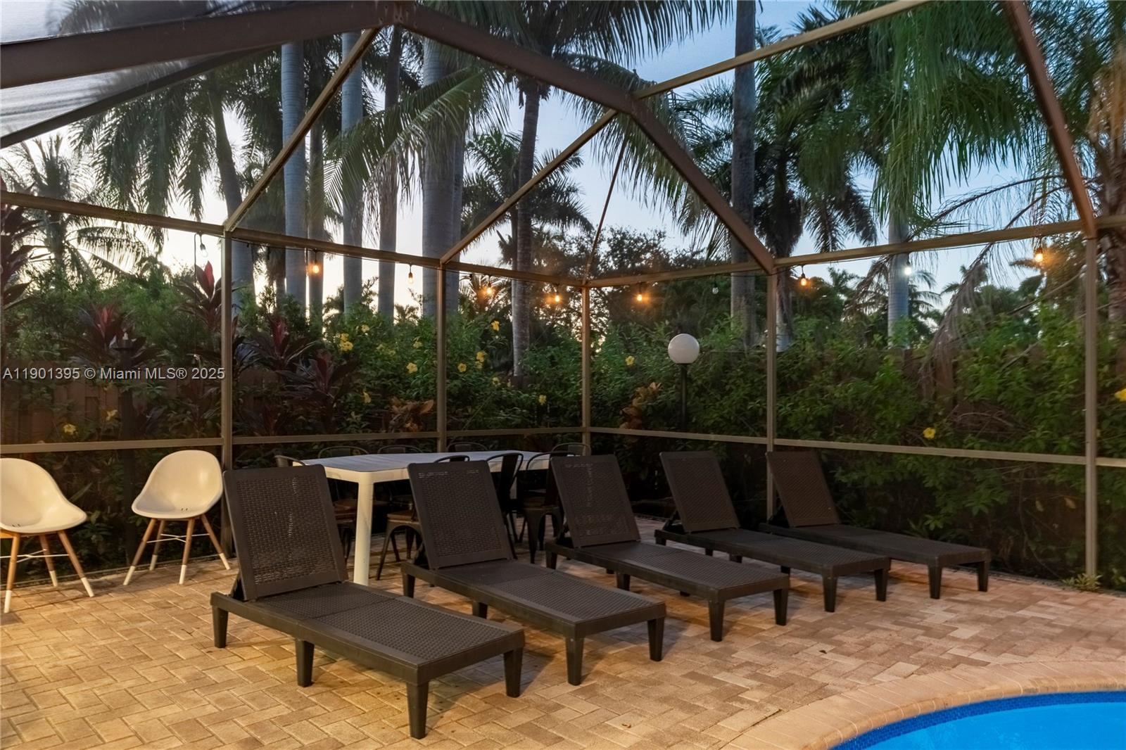 1141 N Northlake Dr Hollywood, FL 33019