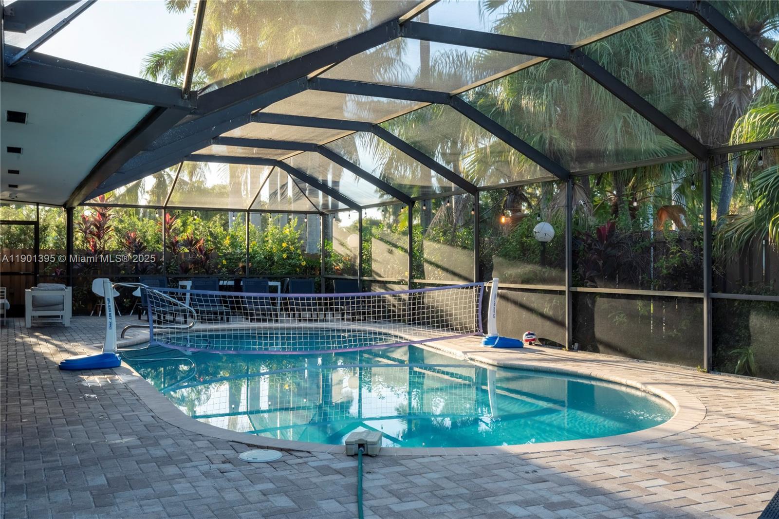 1141 N Northlake Dr Hollywood, FL 33019