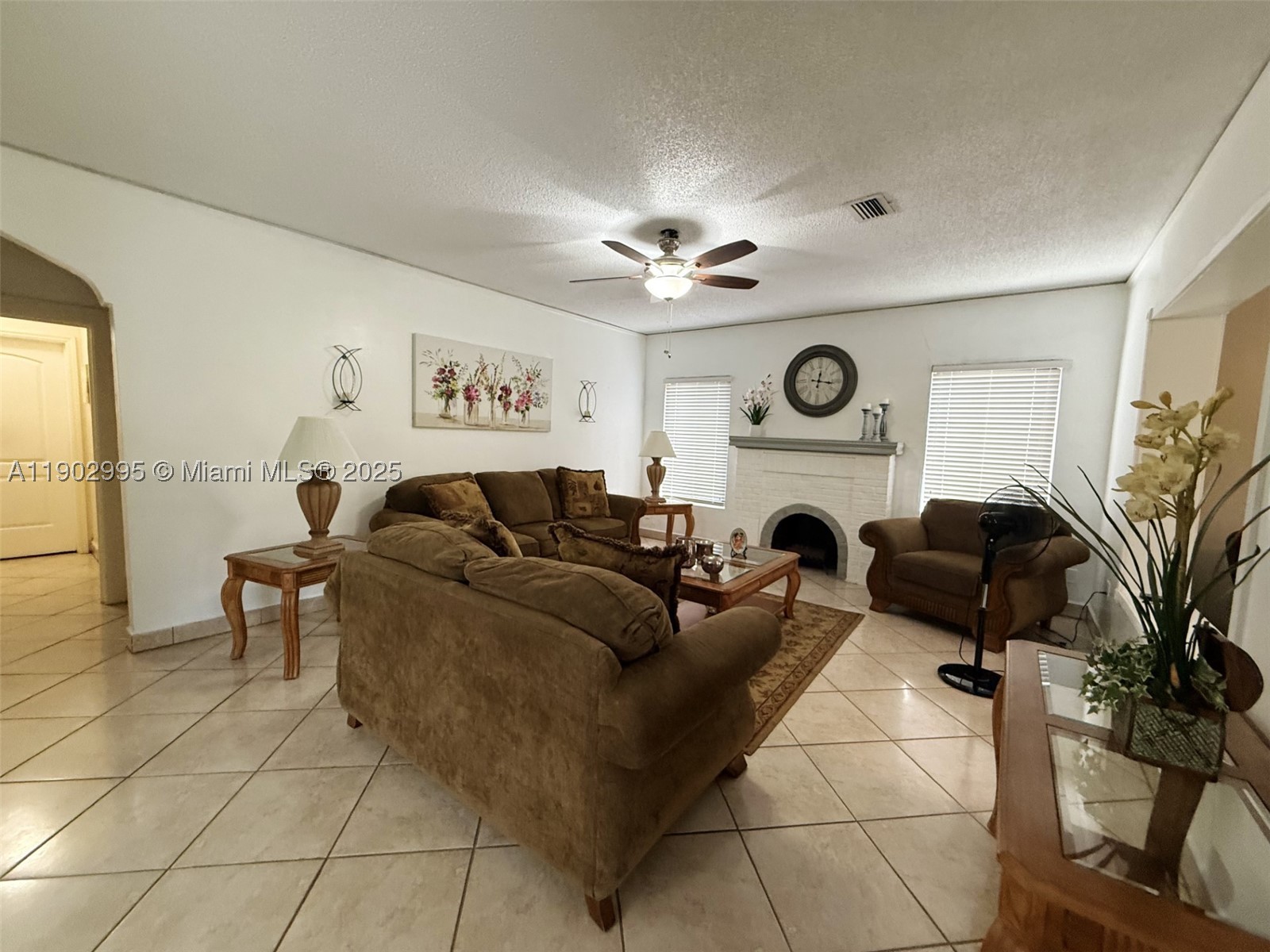 1835 SW 10th St Miami, FL 33135