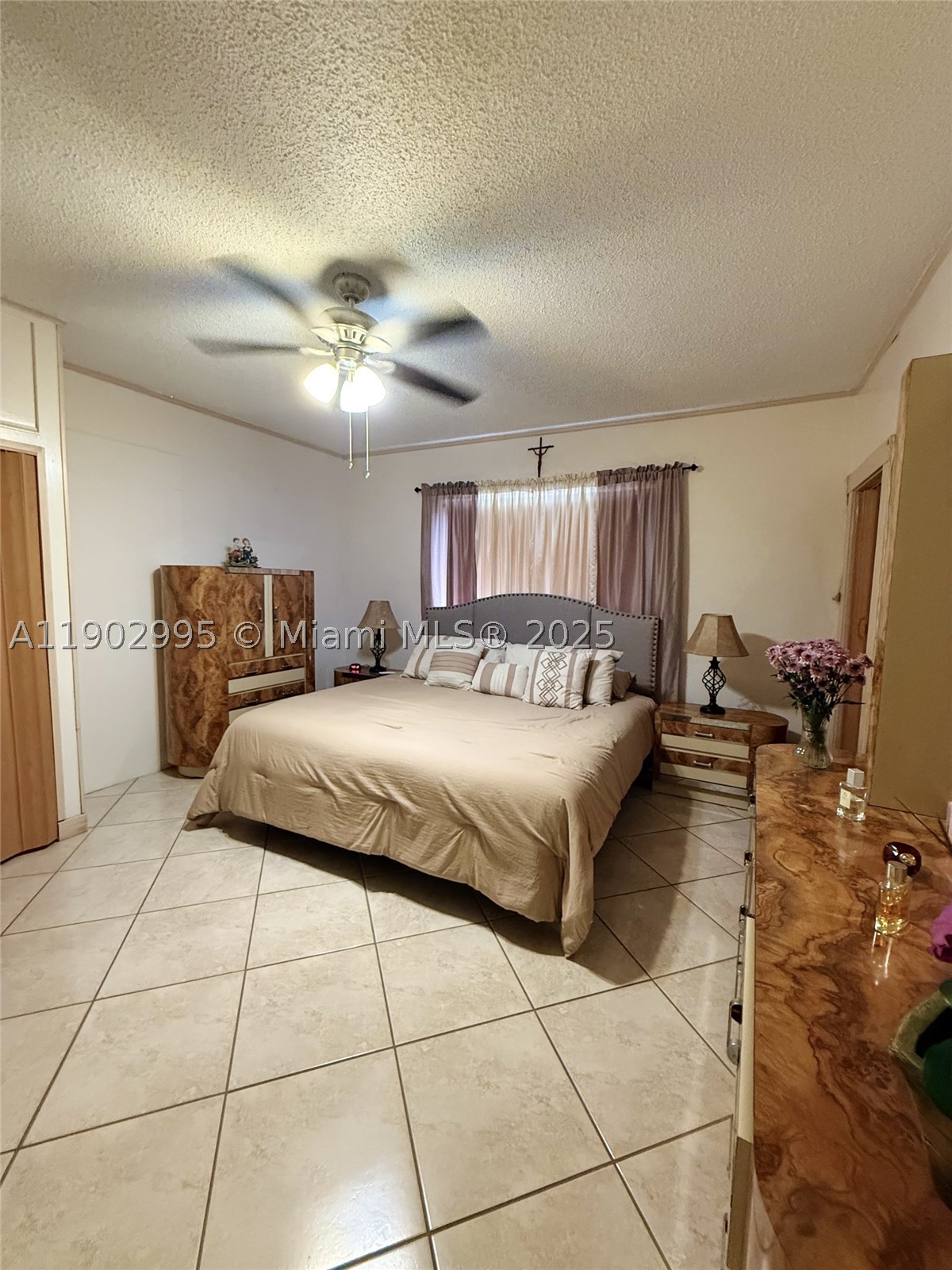 1835 SW 10th St Miami, FL 33135