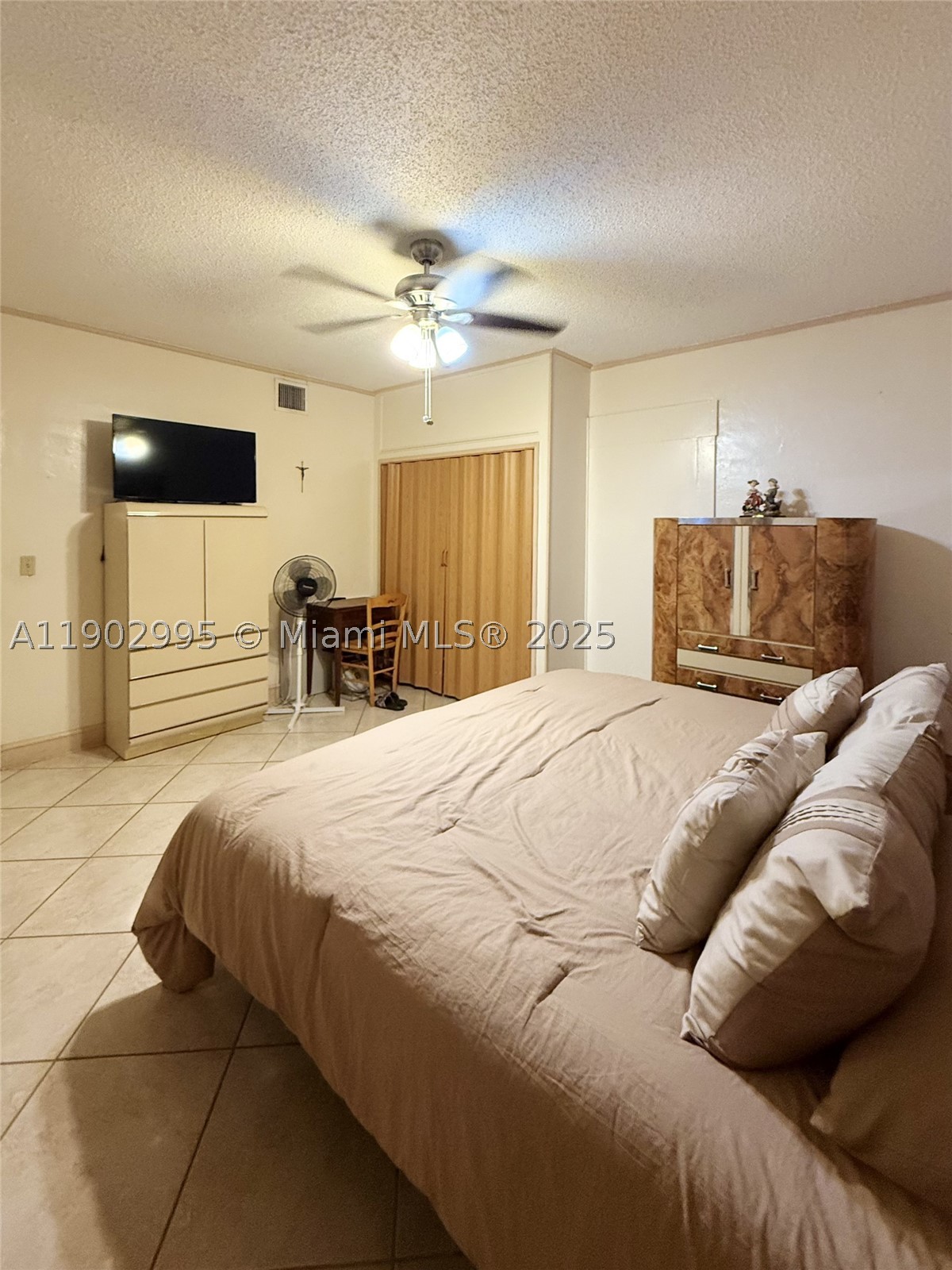 1835 SW 10th St Miami, FL 33135
