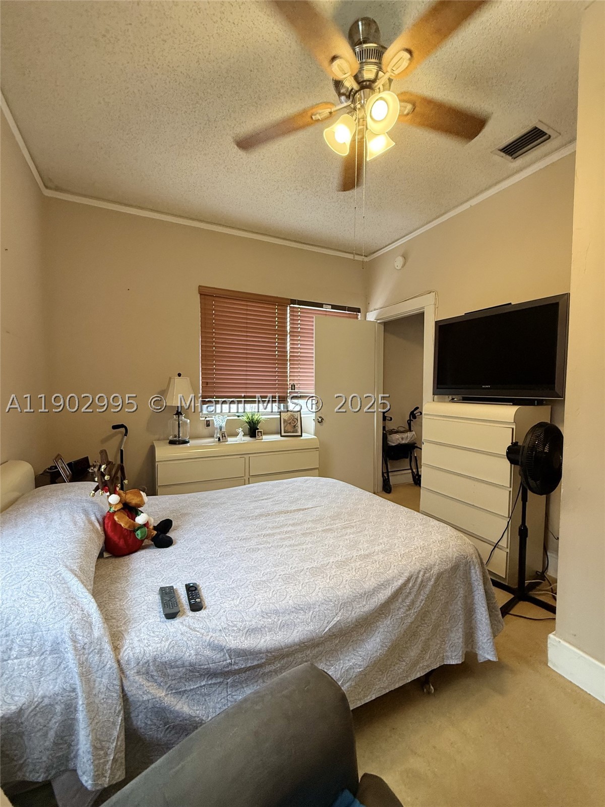 1835 SW 10th St Miami, FL 33135
