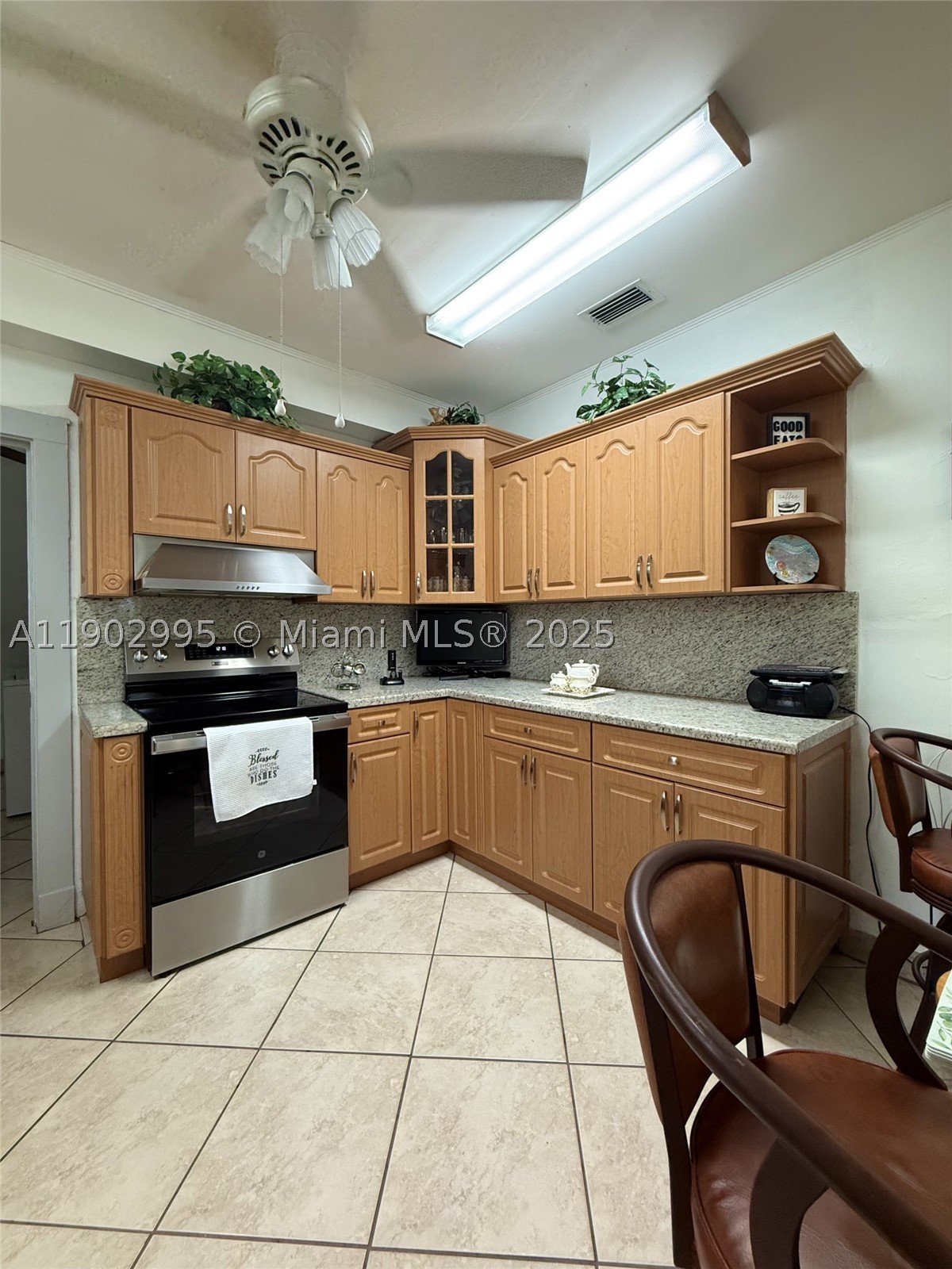 1835 SW 10th St Miami, FL 33135