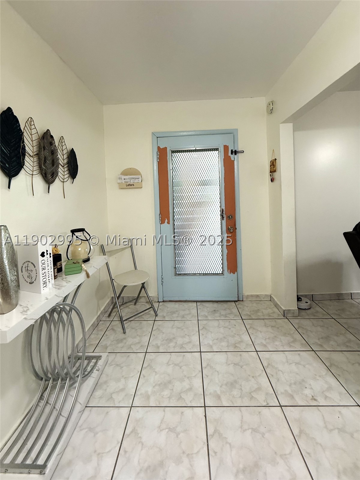 1835 SW 10th St Miami, FL 33135