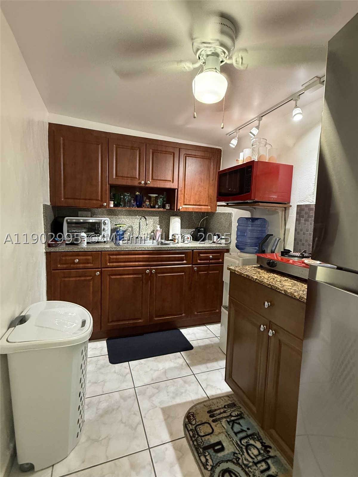 1835 SW 10th St Miami, FL 33135