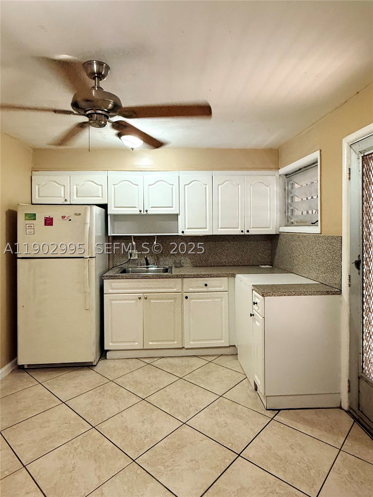 1835 SW 10th St Miami, FL 33135