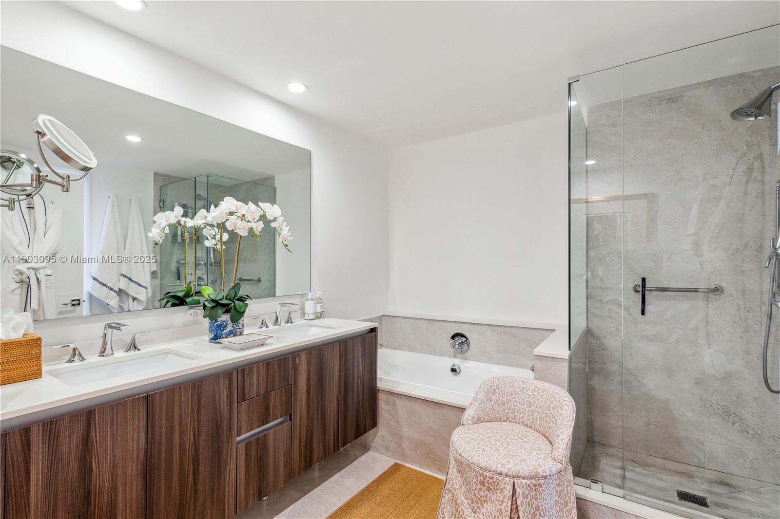 image Aria On The Bay17