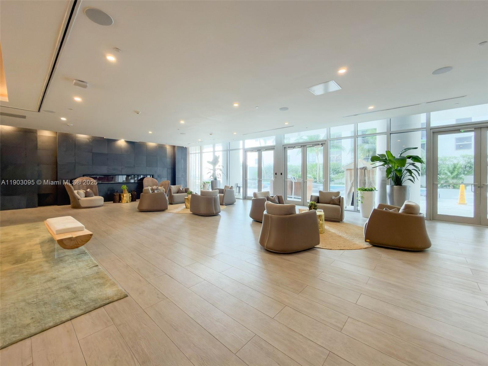 image Aria On The Bay24