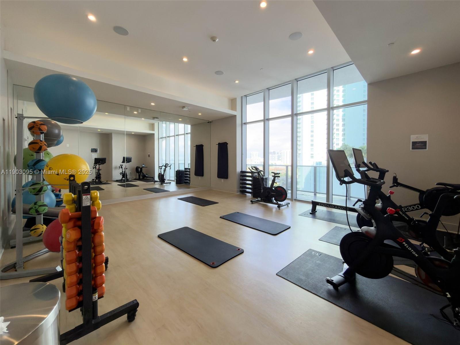 image Aria On The Bay33