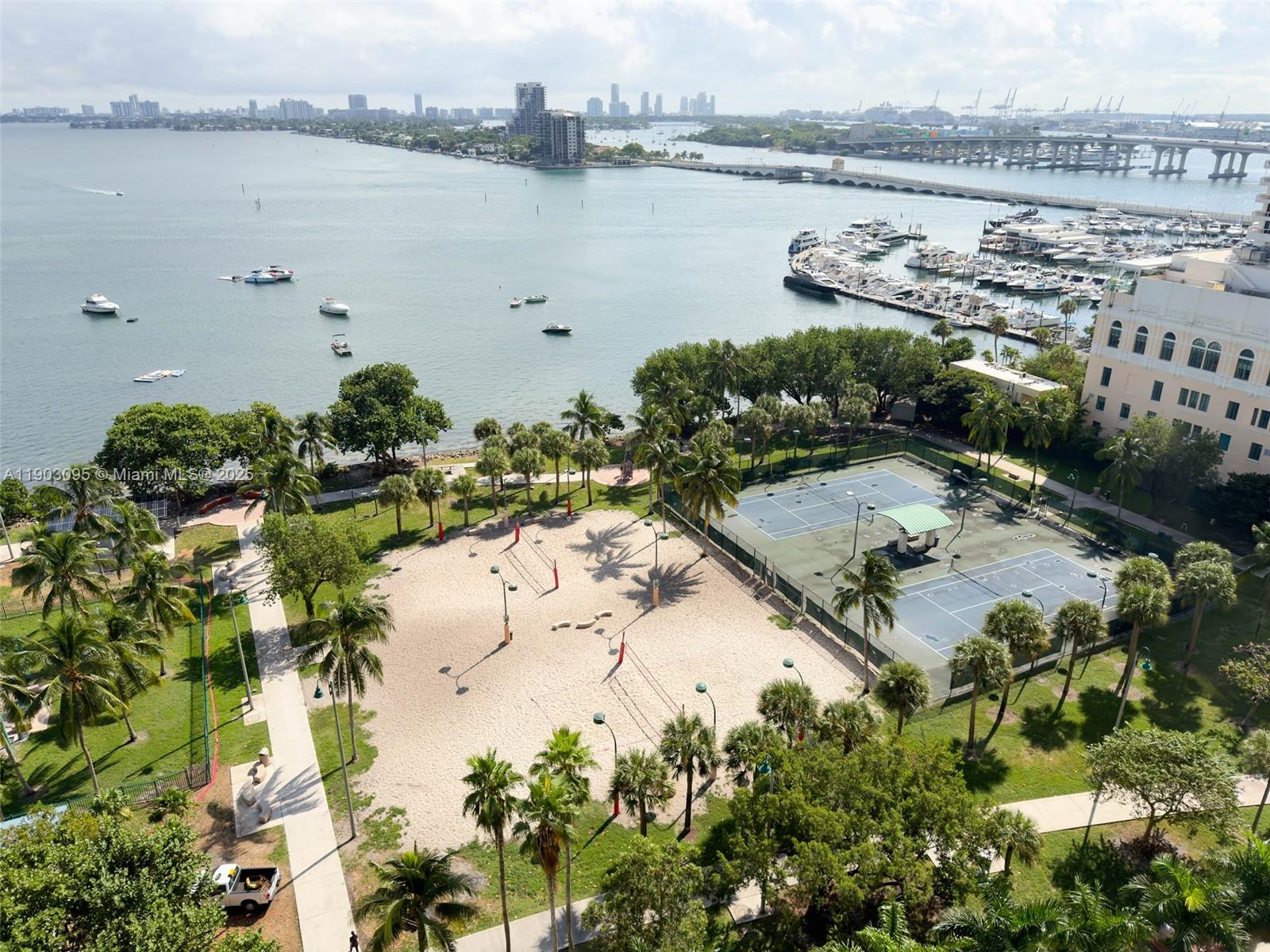 image Aria On The Bay41