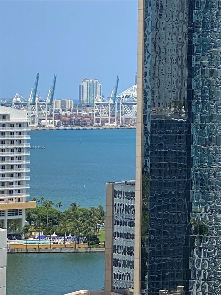 image 1060 Brickell9