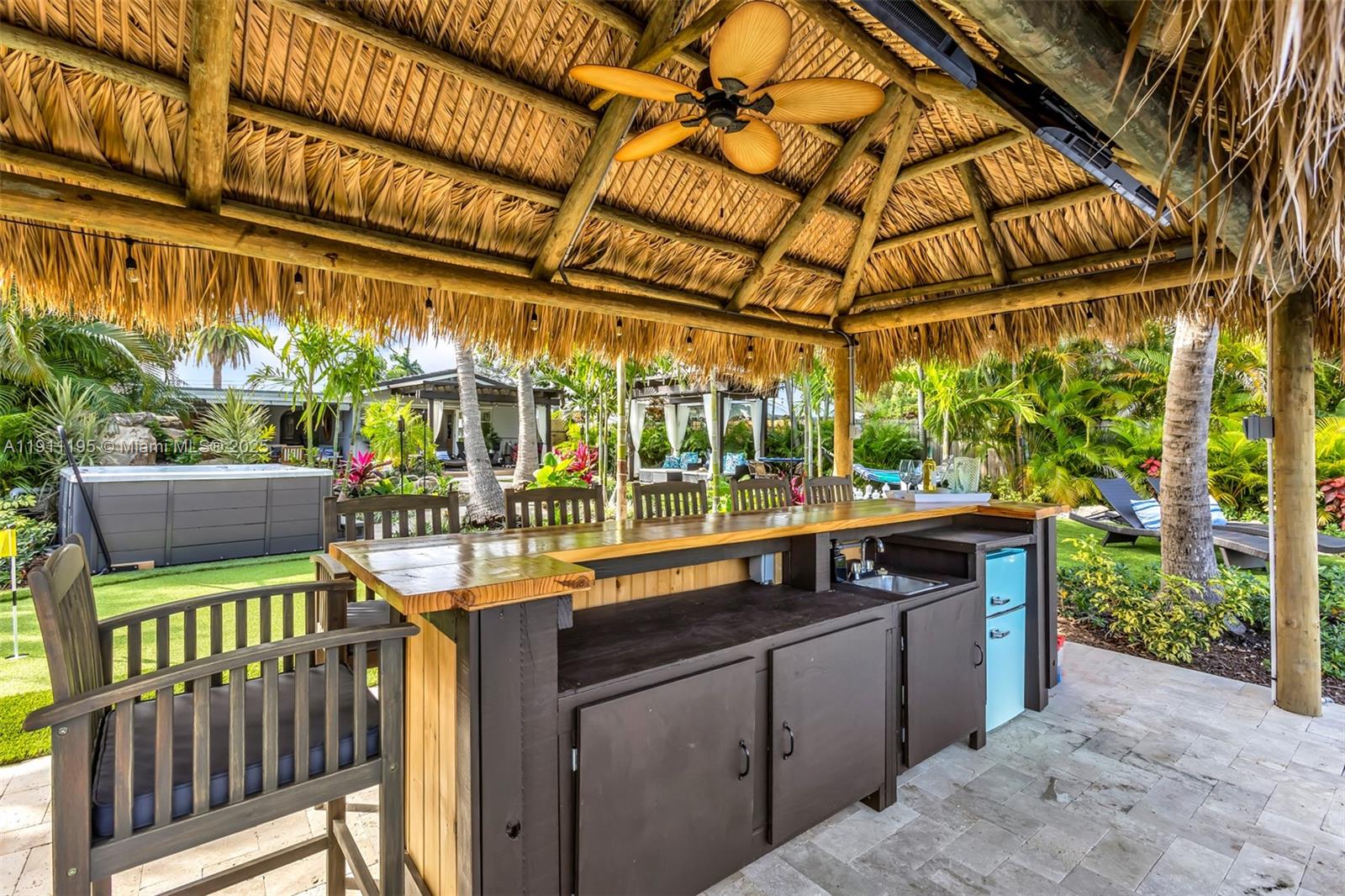 2004 NE 17th Way Fort Lauderdale, FL 33305