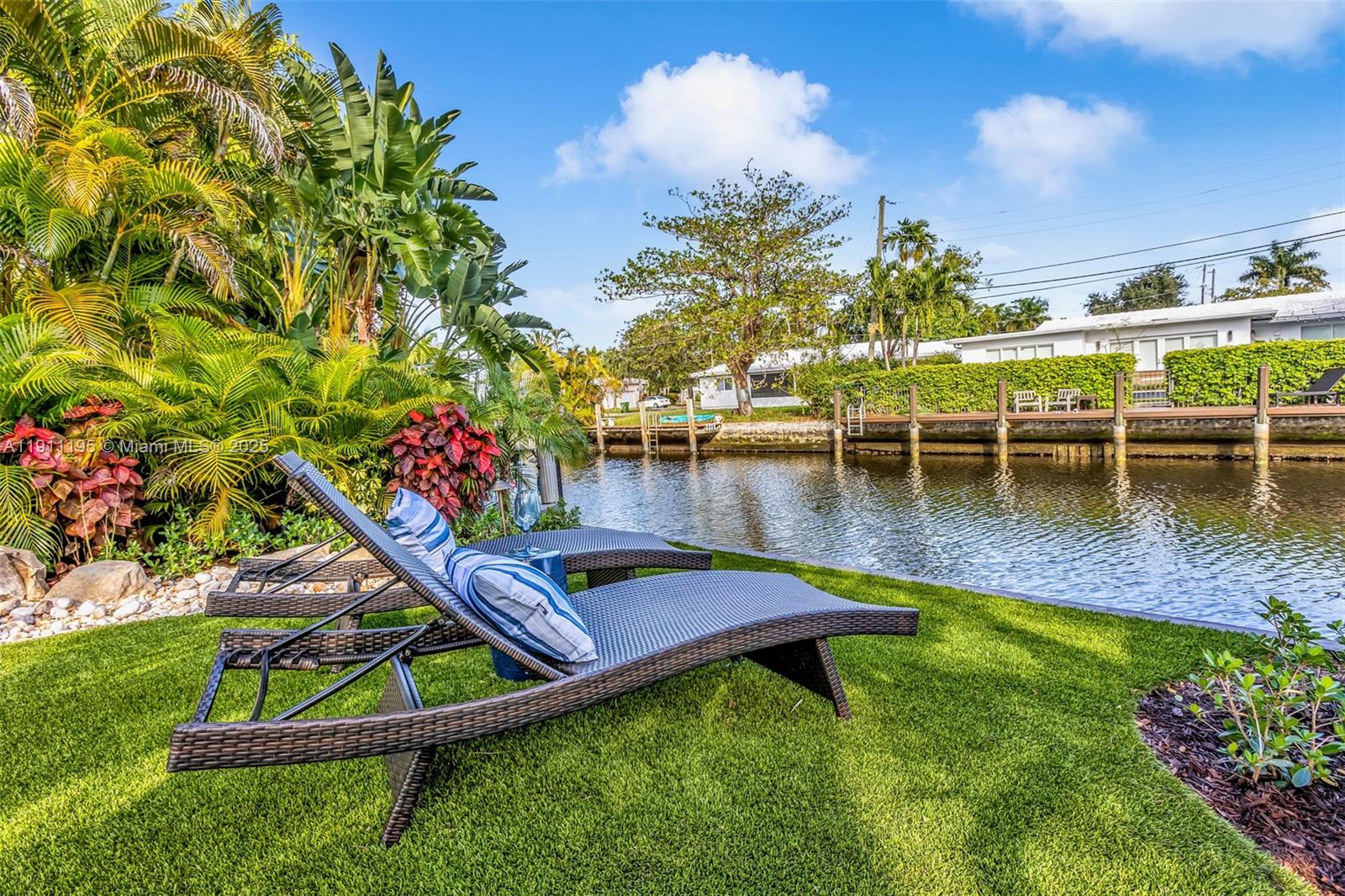 2004 NE 17th Way Fort Lauderdale, FL 33305