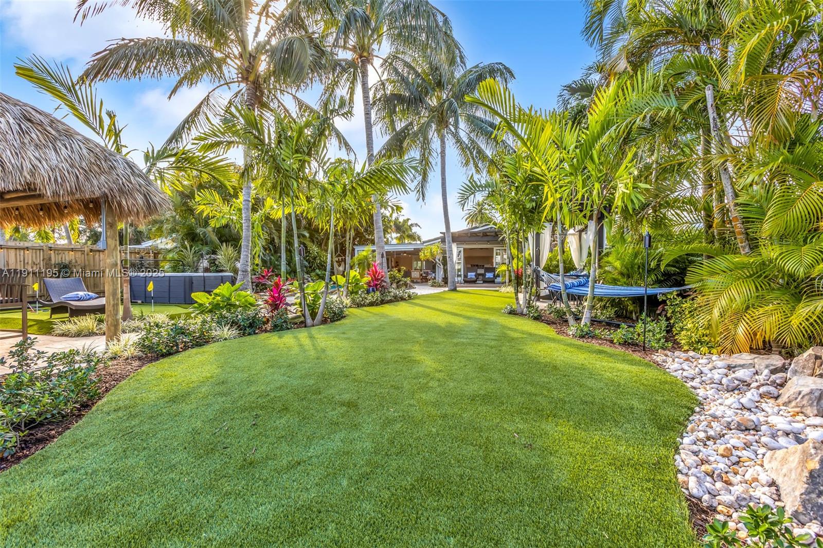 2004 NE 17th Way Fort Lauderdale, FL 33305