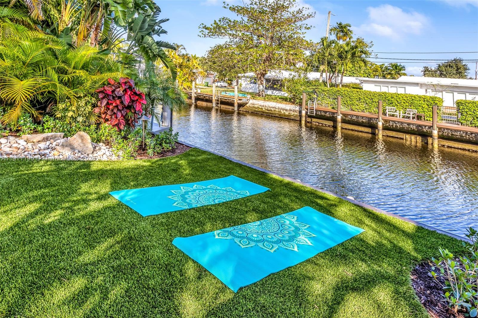 2004 NE 17th Way Fort Lauderdale, FL 33305