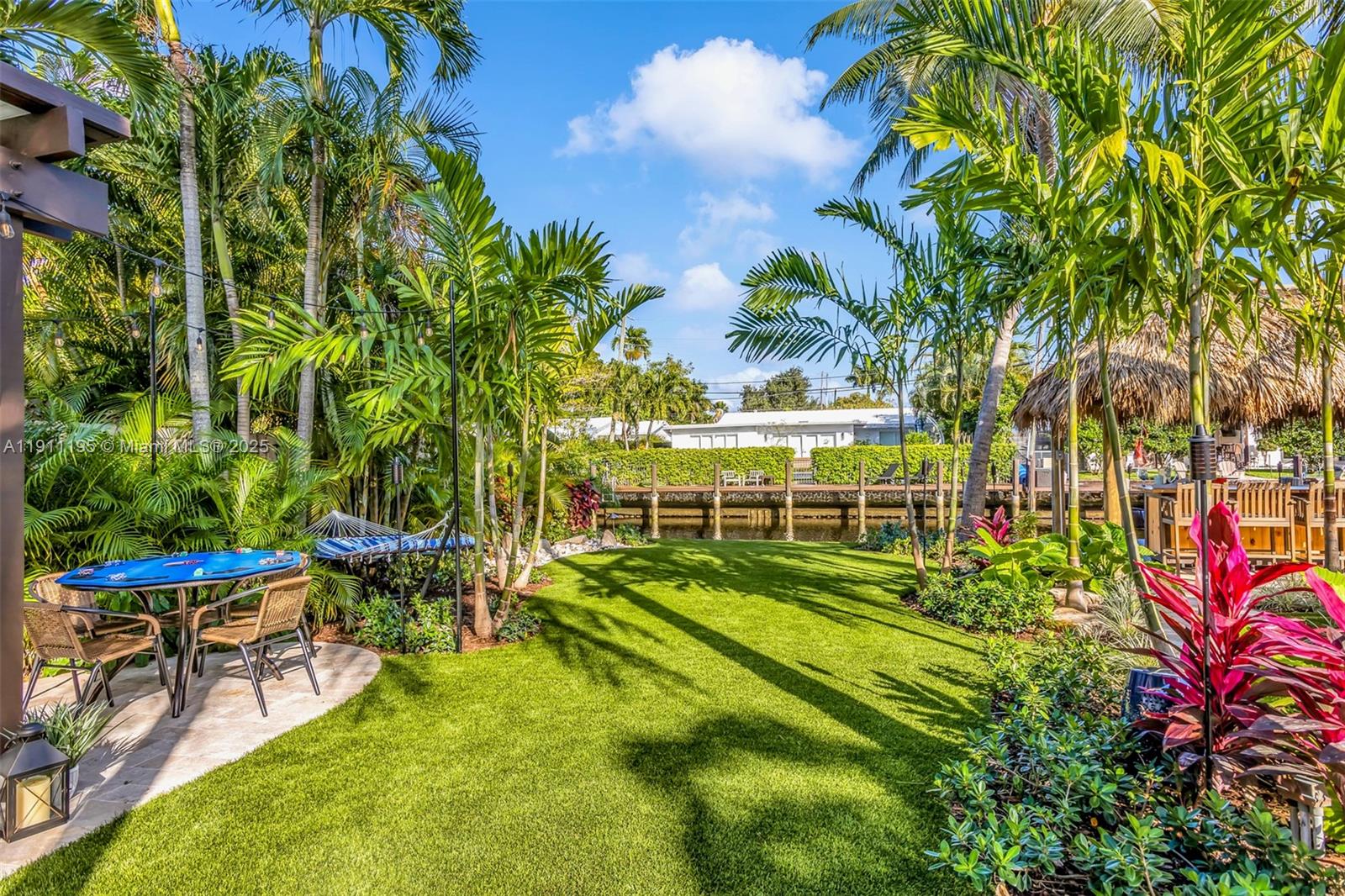 2004 NE 17th Way Fort Lauderdale, FL 33305