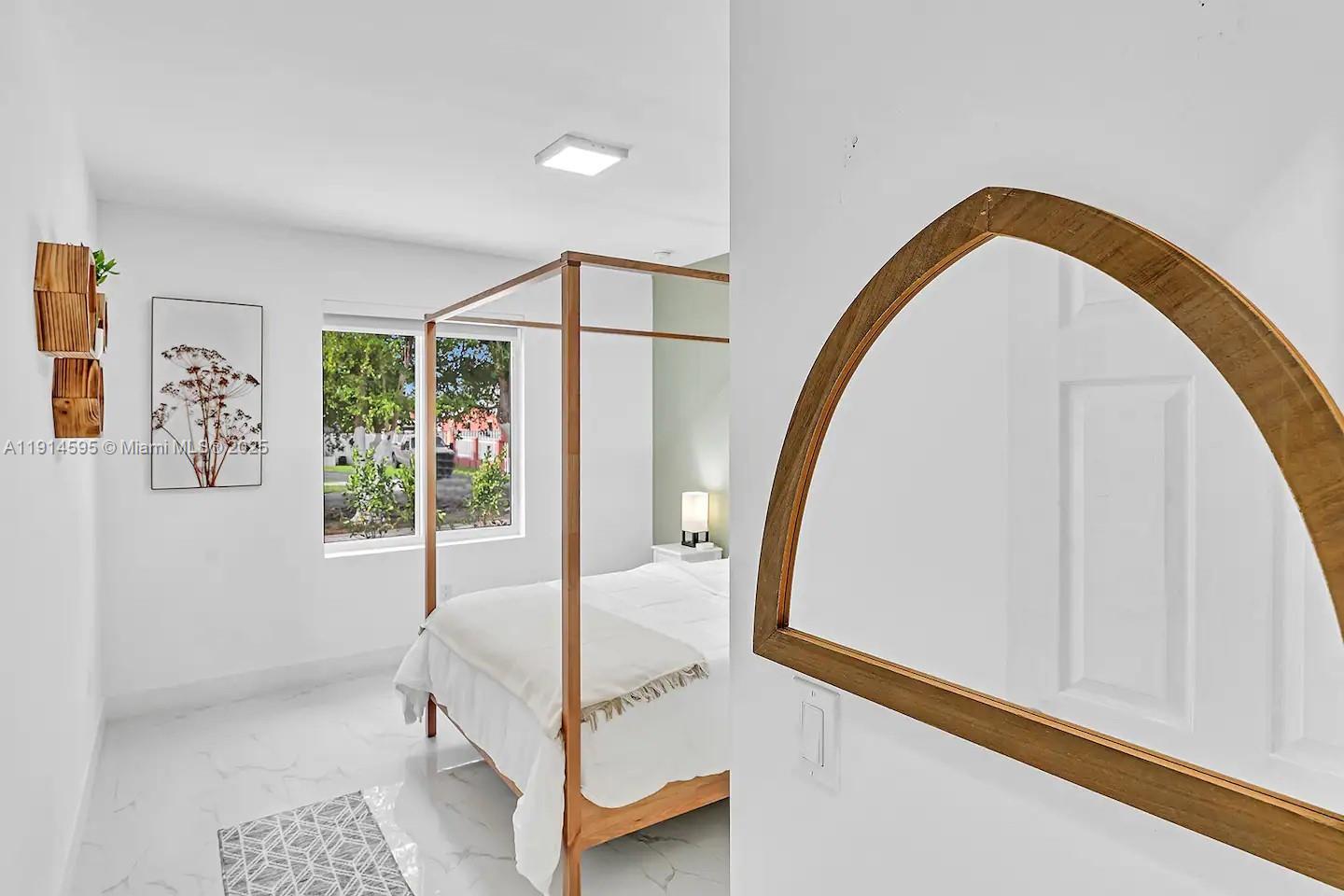 10245 SW 212th St Cutler Bay, FL 33189