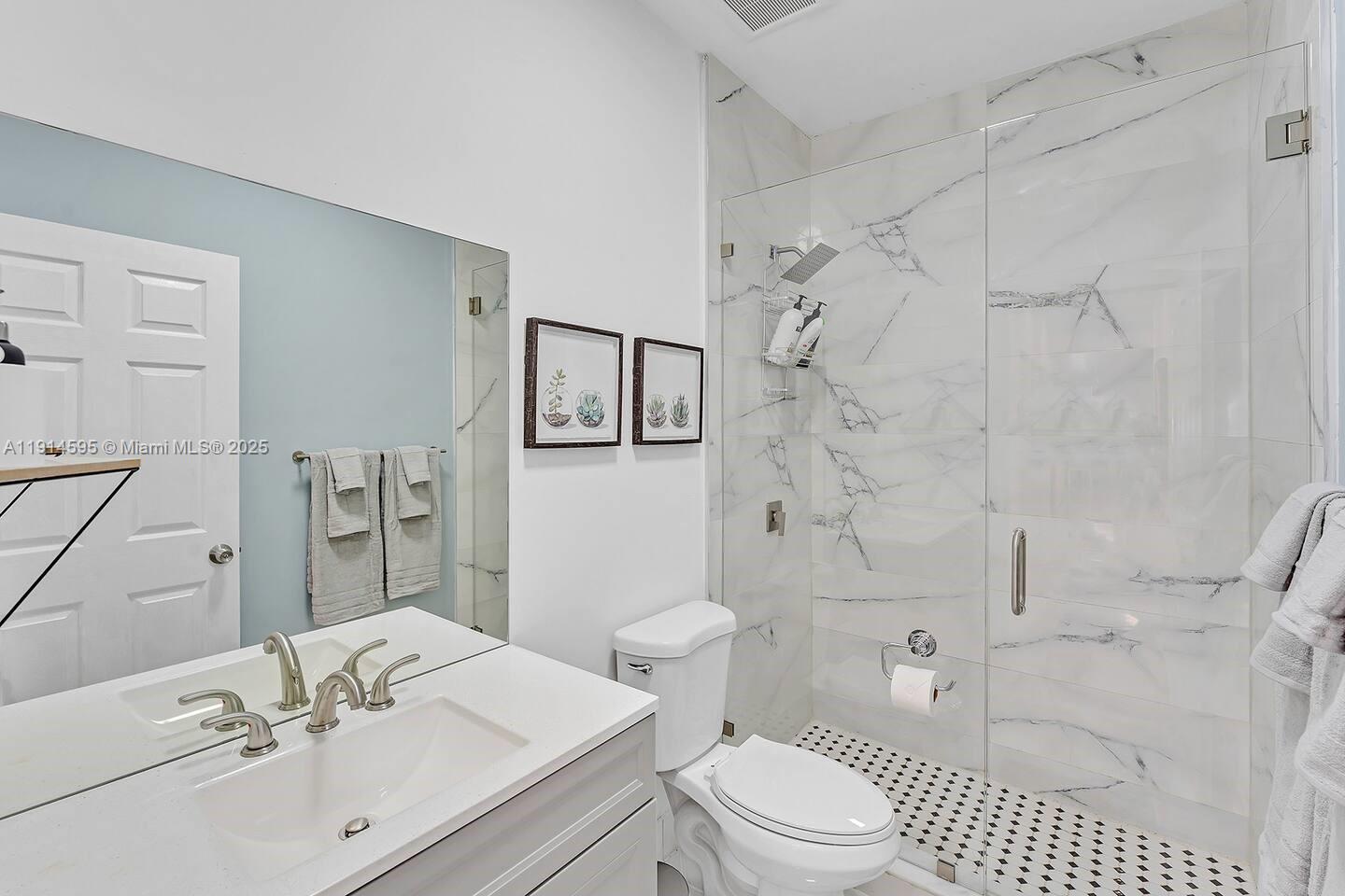 10245 SW 212th St Cutler Bay, FL 33189